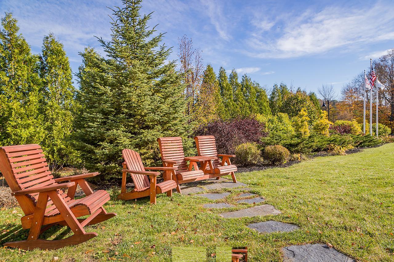 Berkshire Mountain Lodge Pittsfield Exterior foto